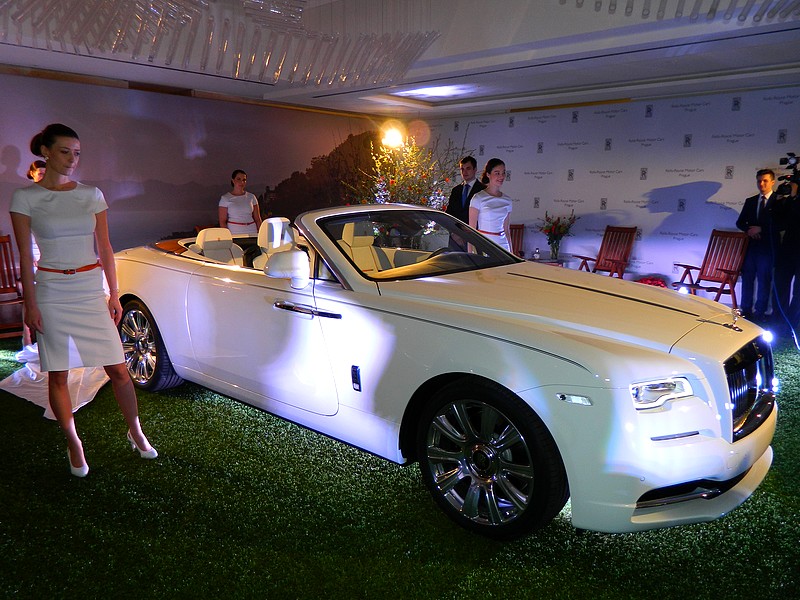 První showroom Rolls-Royce Motor Cars v Praze